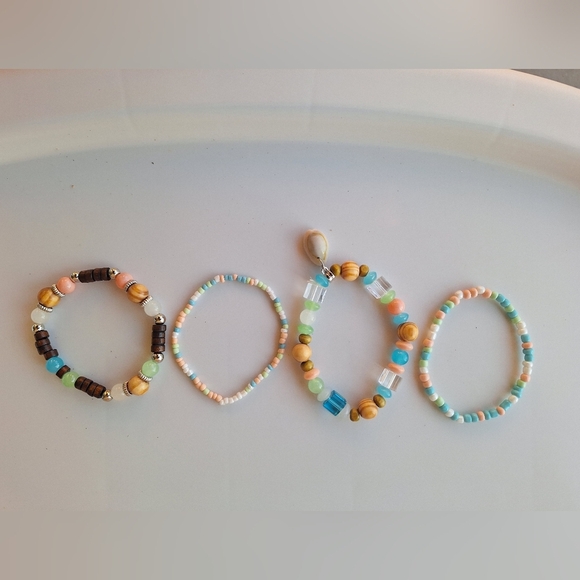 4 Boho bracelets handcrafted beaded - Picture 7 of 7